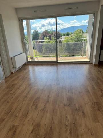 Appartement à louer à Prévessin-Moëns (01280)
