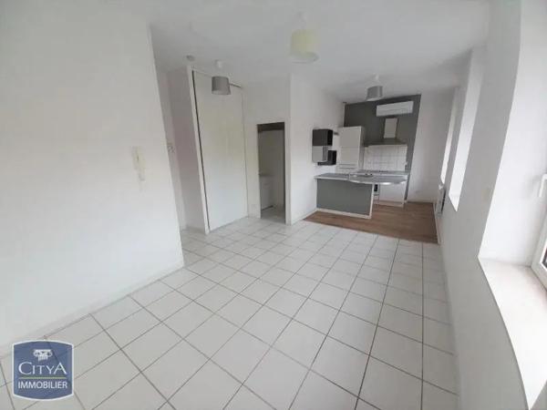 Appartement à louer 2 pièces 34.82m² Bergerac (24100)