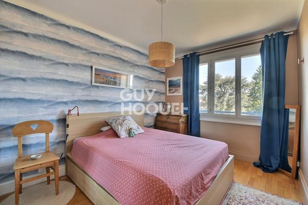 (Visite virtuelle) - A vendre T4 rénové de 84 m2 avec cave et garage à BRON / Les ESSARTS (69500)