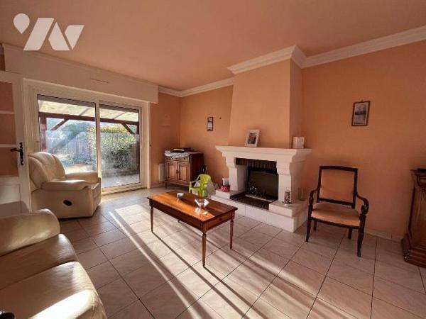 OPPORTUNITÉ !!! Nouveauté à vendre à Hazebrouck ! 
Bel ensemble immobilier composé d'une maiso...