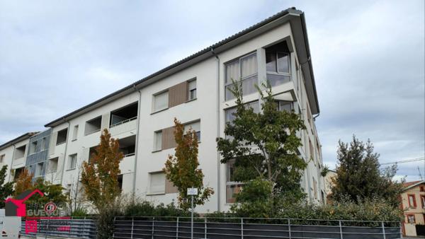 Toulouse Saint-Agne  T2 moderne au calme avec grand balcon et parking
