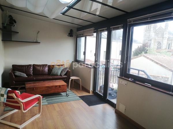 Location Maison130 m² - 8 Pièces - SAINT LAURENT SUR SEVRE (85290)