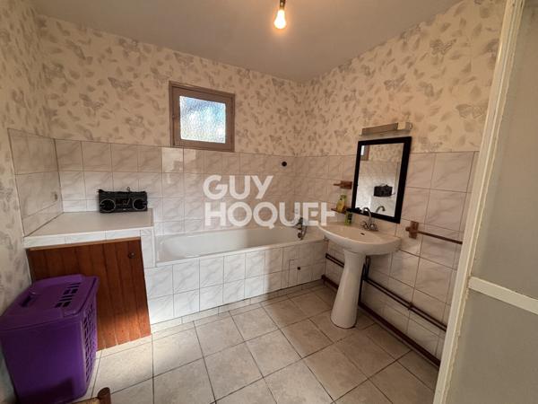 ACHEUX EN AMIENOIS - LONGÈRE D'ENVIRON 100M²