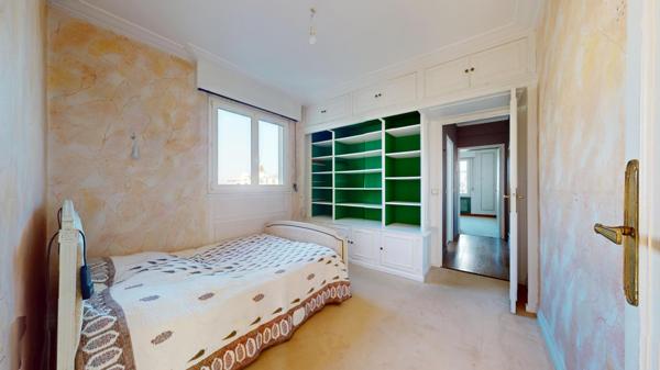 Appartement 121 m² avec studio loué, balcon, garage et cave