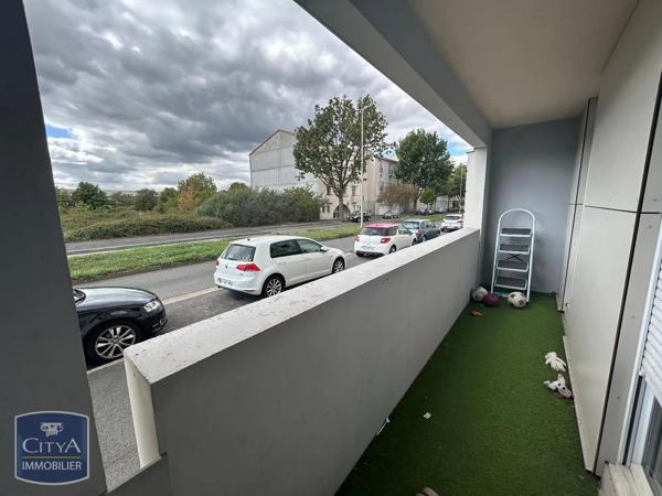 Appartement à louer 3 pièces 60.01m² Poitiers (86000)