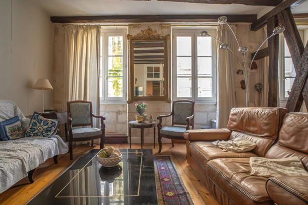 Maison de ville 8 pièces sur le plateau d'Angoulême