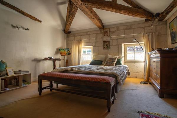 Maison de ville 8 pièces sur le plateau d'Angoulême