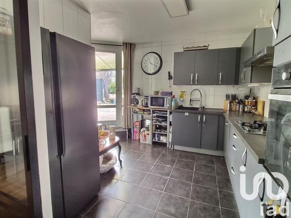 Appartement 5 pièces de 102 m² à Taverny (95150)