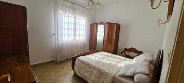 SPACIEUSE VILLA AVEC JARDIN