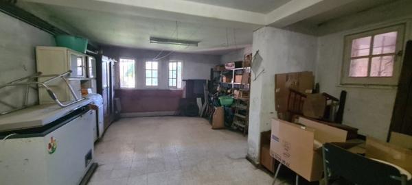 SPACIEUSE VILLA AVEC JARDIN