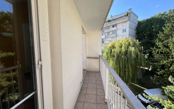 Appartement à vendre    3 pièces • 58,40 m2 Gagny