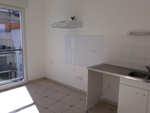 Appartement La Roche Sur Yon 2 pièce(s) 49.76 m2 , La roche sur yon
