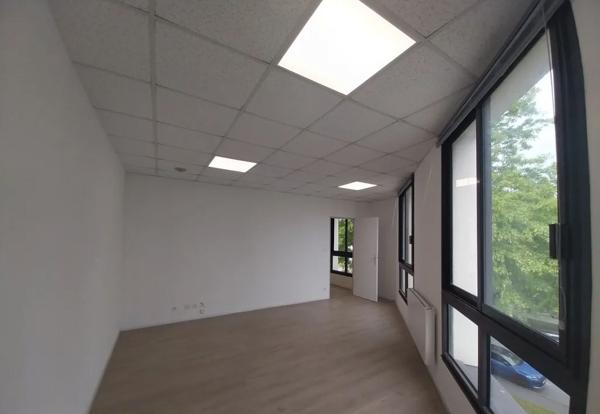 Bureaux à louer 89 m2 Saint-Nazaire quartier Océanis environnement calme