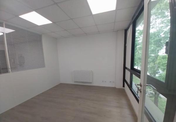 Bureaux à louer 89 m2 Saint-Nazaire quartier Océanis environnement calme