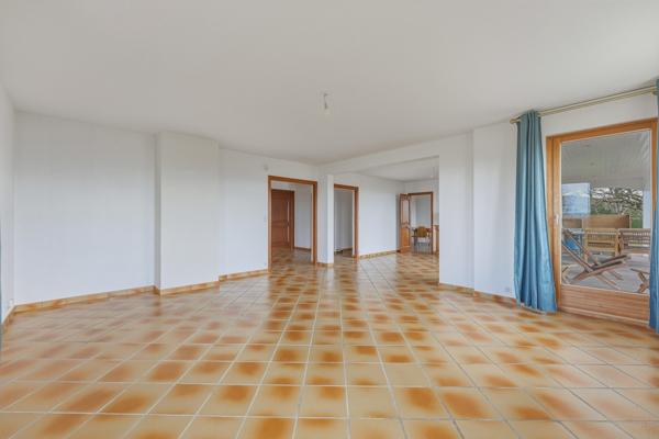 Cranves-Sales (74380) Maison cossue avec vue panoramique