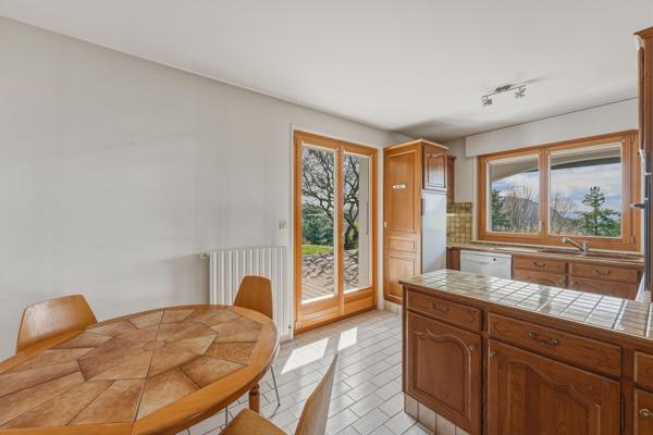 Cranves-Sales (74380) Maison cossue avec vue panoramique
