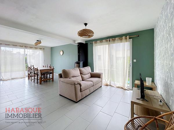 Maison meublée T5 sur LANHOUARNEAU , Lanhouarneau