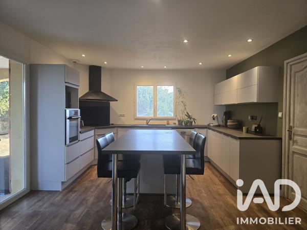 Maison à vendre 5 pièces 146 m² Saint-Sulpice-la-Pointe
