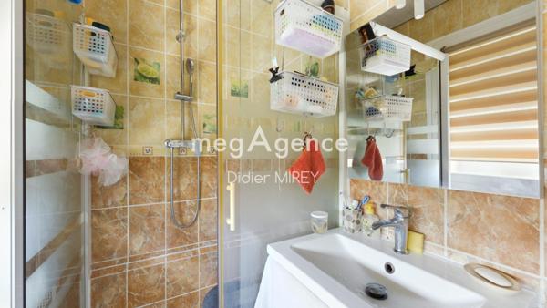 Maison à SAINTE-SAVINE, 10300 - 5 pièces 122m²