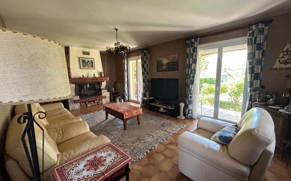 Maison à vendre    6 pièces •  Rodilhan