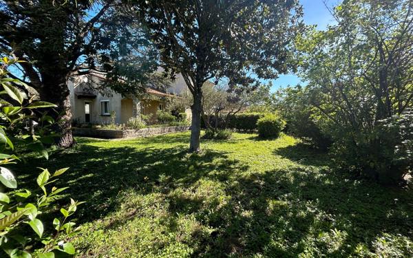 Maison à vendre    6 pièces •  Rodilhan