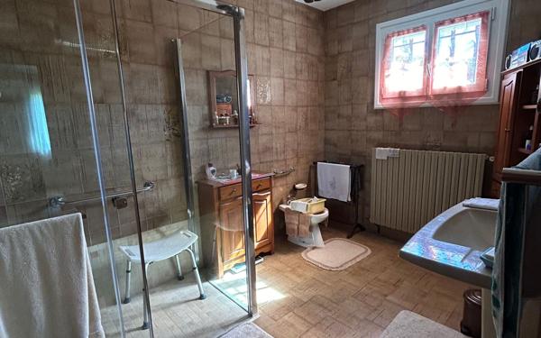 Maison à vendre    6 pièces •  Rodilhan