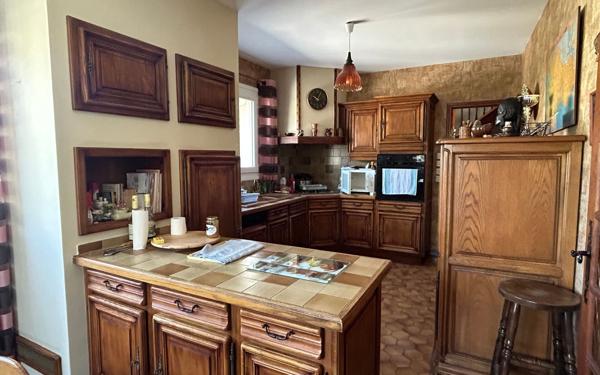 Maison à vendre    6 pièces •  Rodilhan