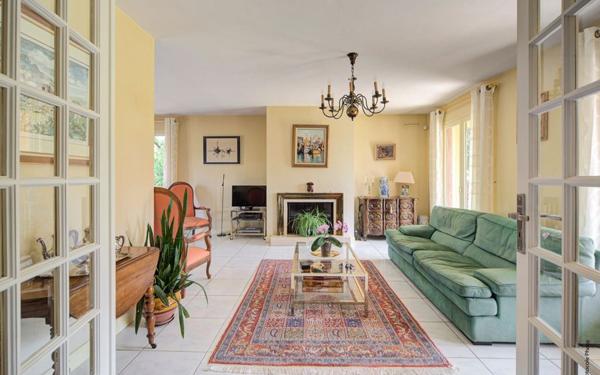 Maison à vendre    7 pièces • 160 m2 Toulouse