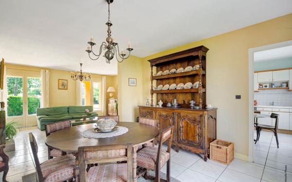 Maison à vendre    7 pièces • 160 m2 Toulouse