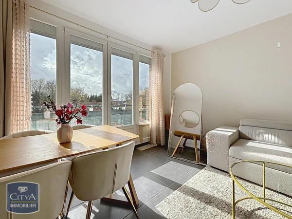 Appartement à louer 3 pièces 60.59m² Rousies (59131)