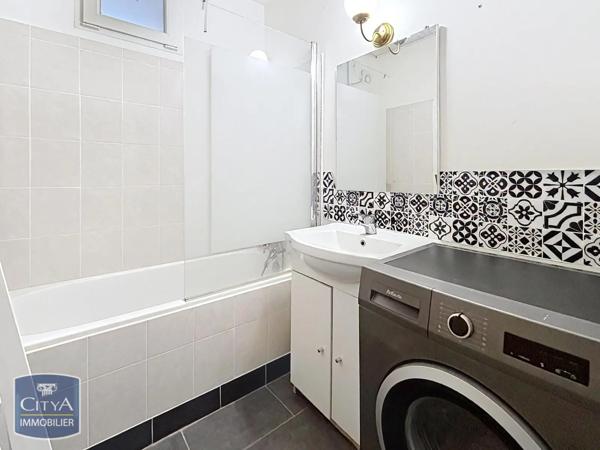 Appartement à louer 3 pièces 60.59m² Rousies (59131)