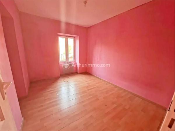 Vente                                                      Appartement
                        
                     4 pièces                      74 m2                     à Mazamet