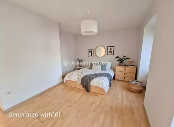 Vente                                                      Appartement
                        
                     4 pièces                      74 m2                     à Mazamet