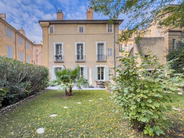 Élégant Appartement du XVIIIe Siècle avec Jardin Privé au Coeur d'Aix-en-Provence Aix en provence