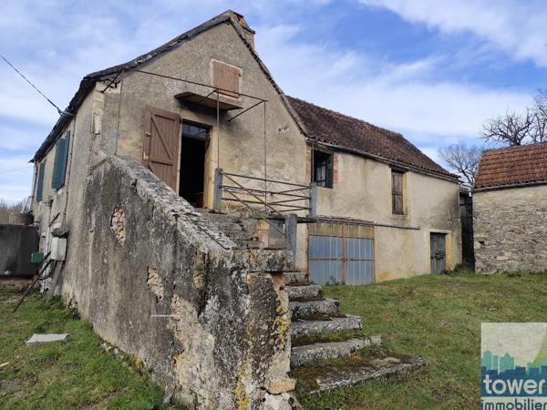 Corps de ferme avec 5000 m² de terrain