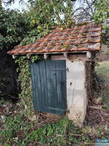Corps de ferme avec 5000 m² de terrain