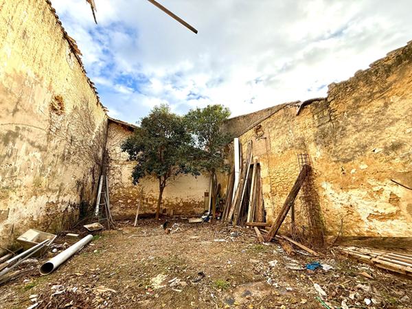 Méze, proche centre ville terrain constructible