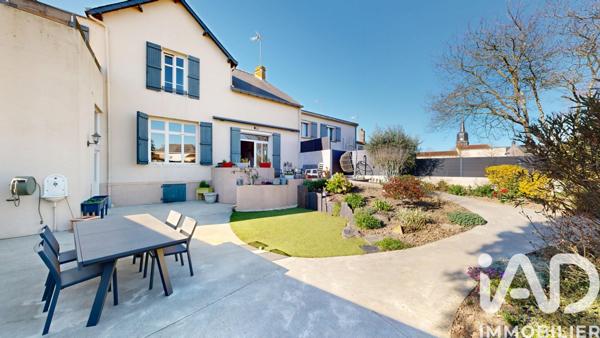 Maison à vendre 8 pièces 171 m² Le May-sur-Èvre