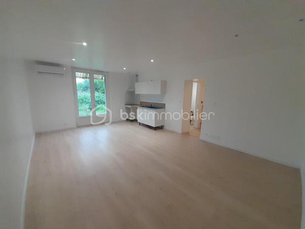 Immeuble mixte de 215,69 m²