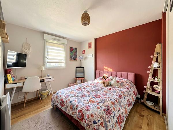 Appartement 3 chambres, 84m², balcon, dernier étage, place de parking, clé en main - Hennebont
