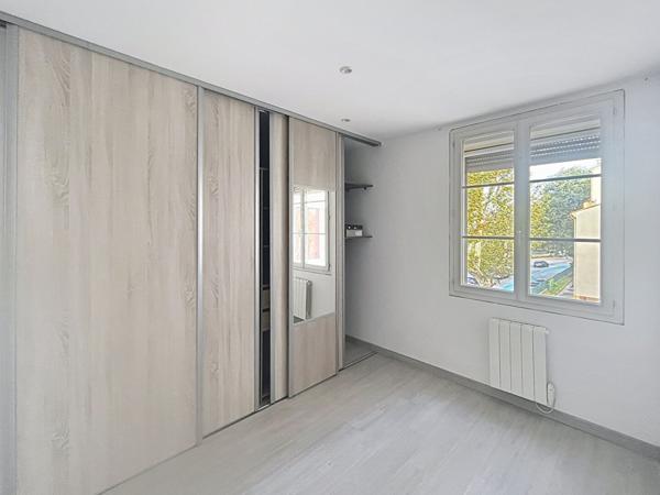 La Seyne/mer Très bel appartement T3 dans une résidence fermée refait à neuf avec prestations de qualités