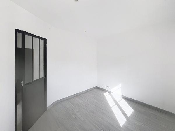 La Seyne/mer Très bel appartement T3 dans une résidence fermée refait à neuf avec prestations de qualités