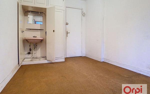 Appartement à vendre    1 pièce • 10,40 m2 Boulogne-Billancourt