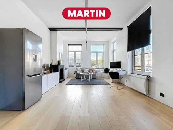 MARTIN - T2 rénové de 50.37 m2 - Place Rihour