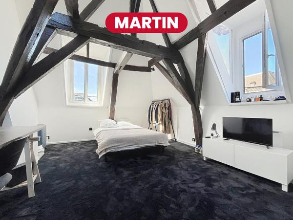 MARTIN - T2 rénové de 50.37 m2 - Place Rihour