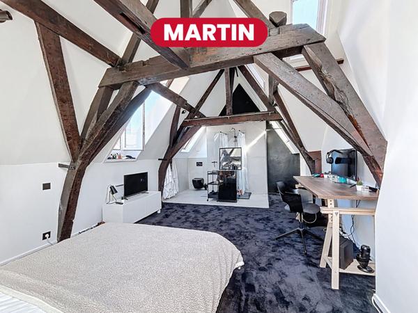 MARTIN - T2 rénové de 50.37 m2 - Place Rihour