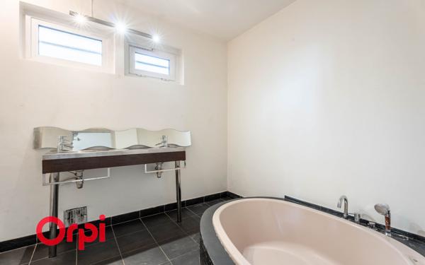 Maison à vendre    4 pièces • 142 m2 Irigny