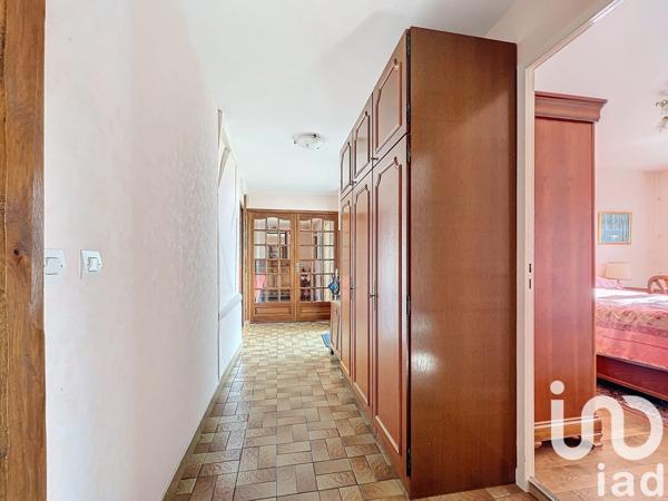 Maison à vendre 9 pièces 145 m² Le Mesnil-Esnard