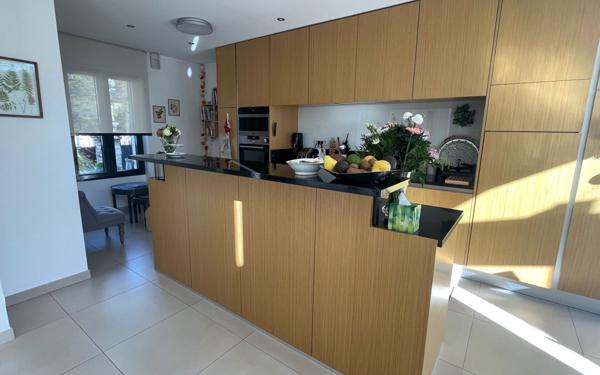 Maison à vendre    5 pièces •  La Varenne - Saint-Maur-des-Fossés