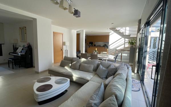 Maison à vendre    5 pièces •  La Varenne - Saint-Maur-des-Fossés